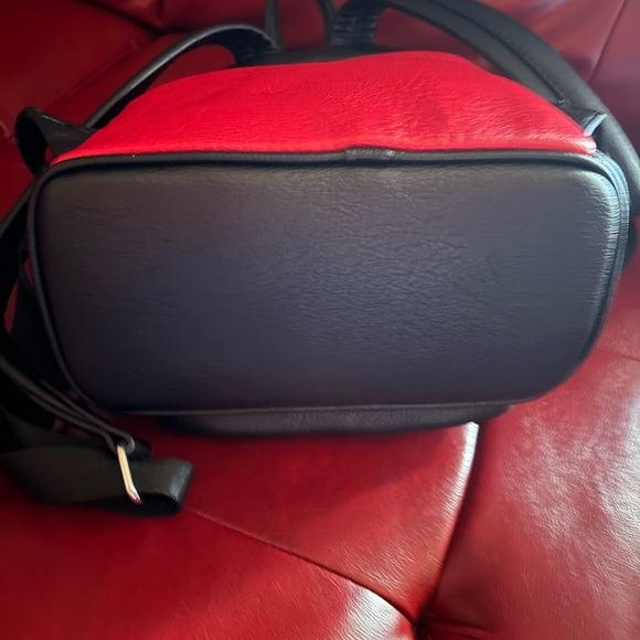 Marvel Loungefly Thor Backpack and Wallet. - Picture 8 of 9